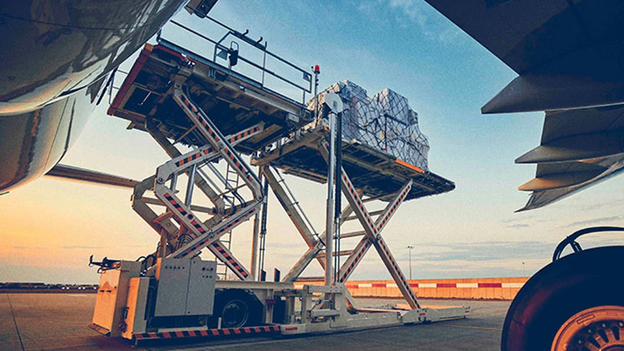 air-cargo_720x405